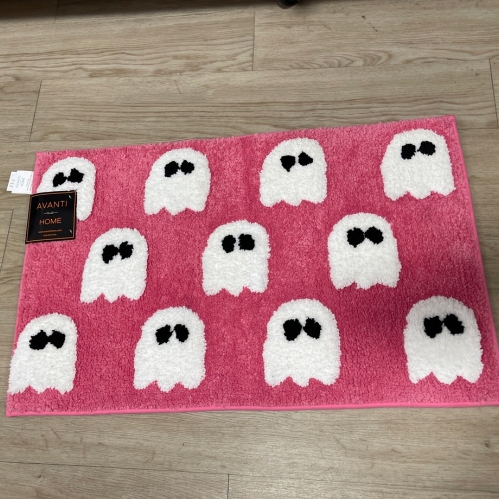 Avanti Pink Ghost Bath Mat